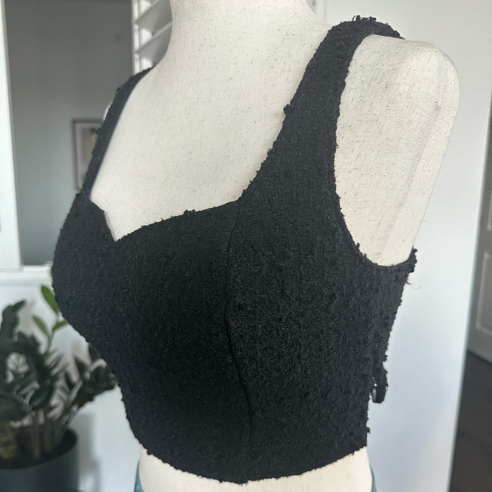 Abercrombie and Fitch Black Tweed crop top with Sweetheart Neckline